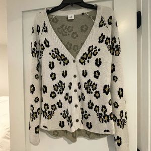 Cabi Leopard print button up cardigan in excellent condition.. Style 5277